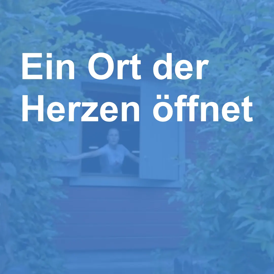 Im Hintergrund ein Standbild aus dem Video in dem Beitrag. Ein Mensch öffnet ein Fenster der Alimaus. Text: "Ein Ort der Herzen öffnet".